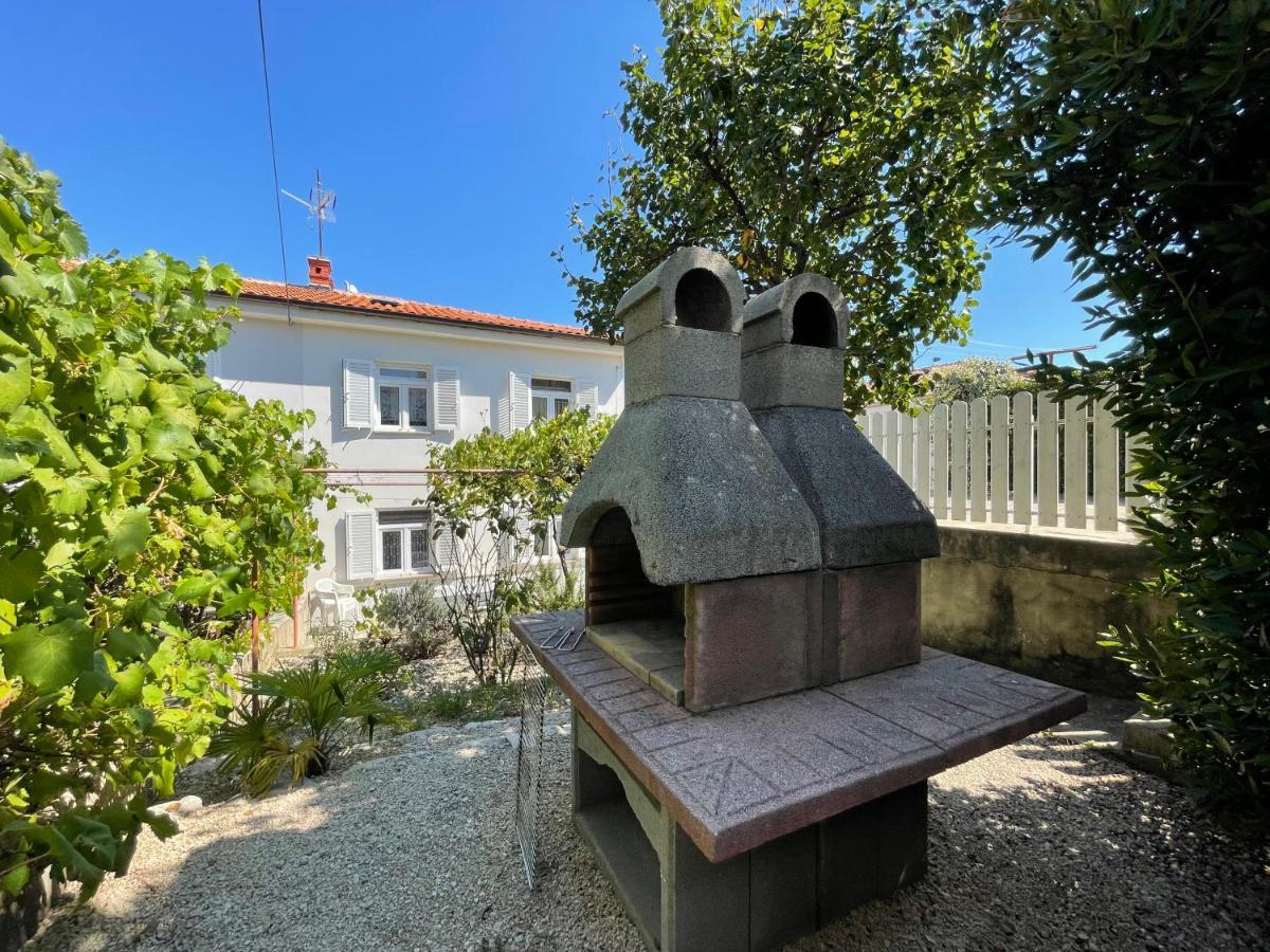 Apartments Bohovic Šilo 外观 照片